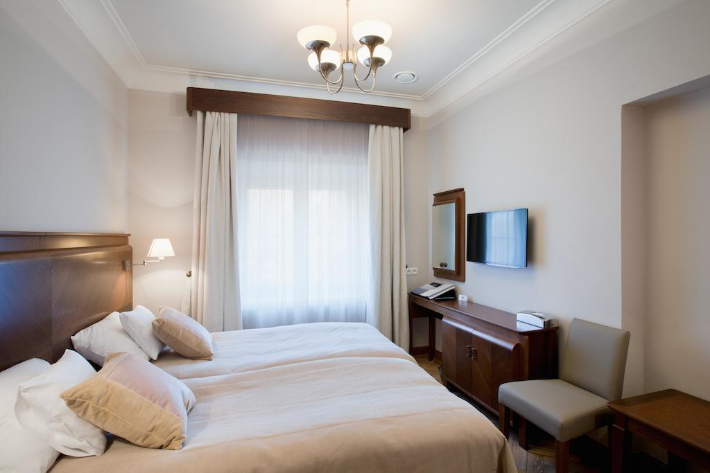 Palac Cielesnica Δωμάτιο φωτογραφία